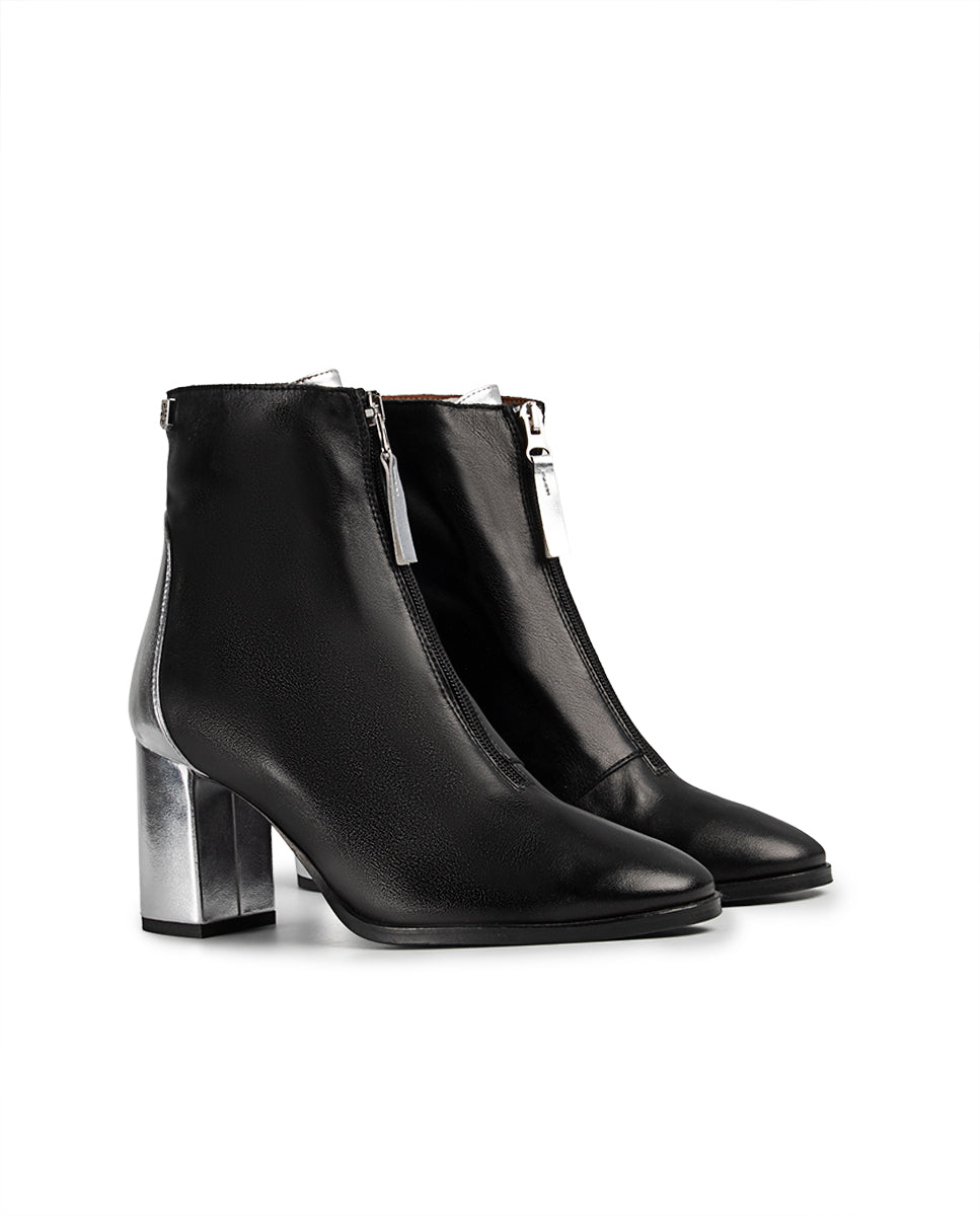 Black Laminated Cleopatra Boot